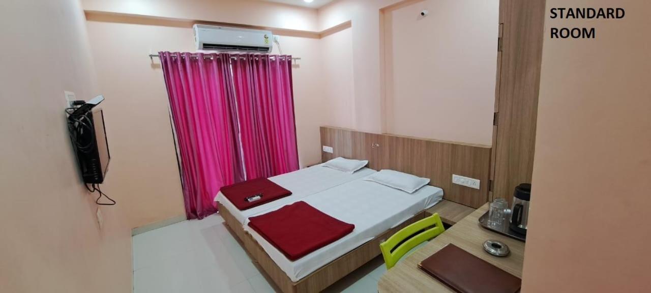 Hotel Aaditya Palace Bhusāwal Dış mekan fotoğraf